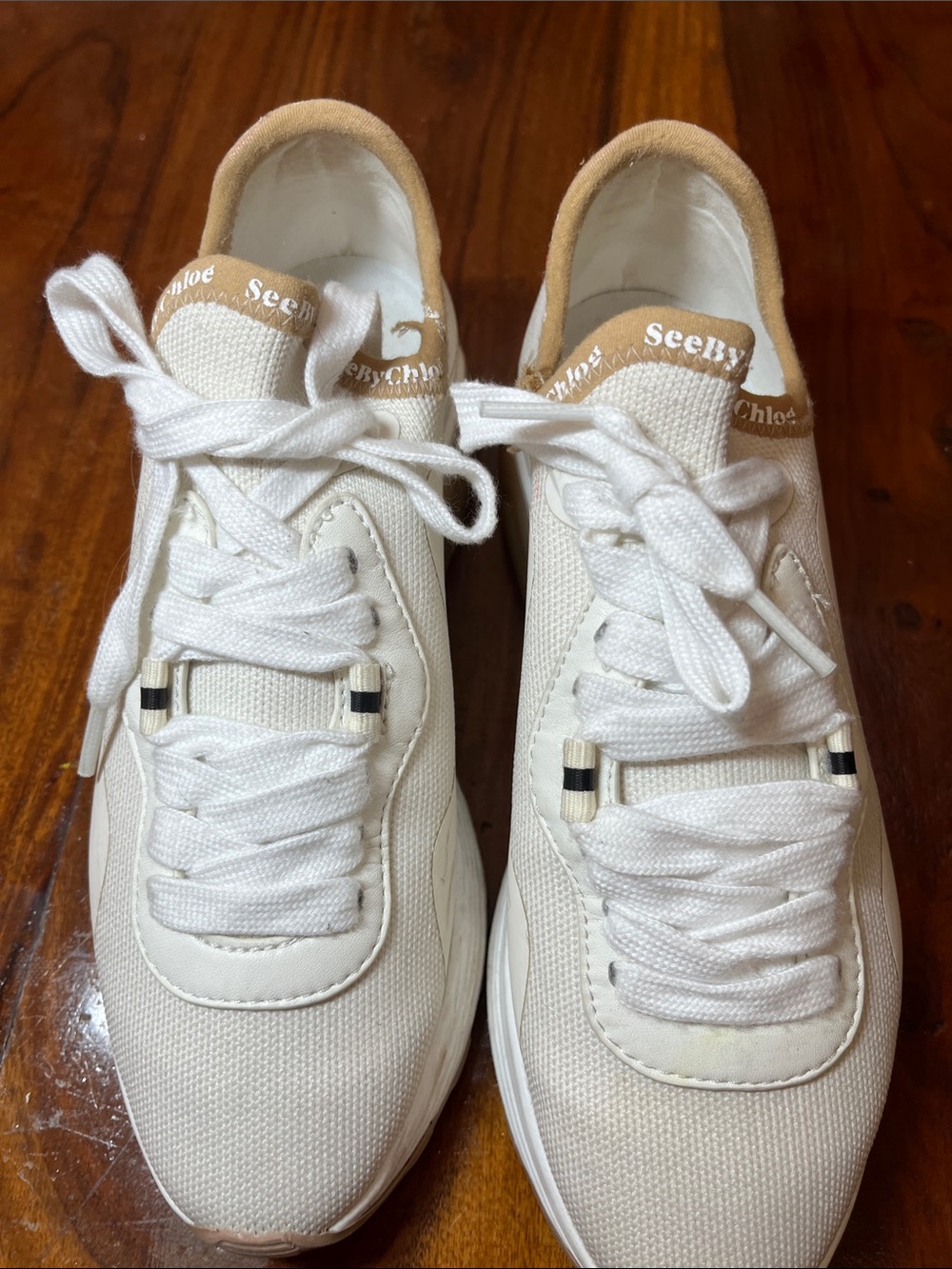 See By Chloe White & Tan Low-Top Lace-Up Sneakers